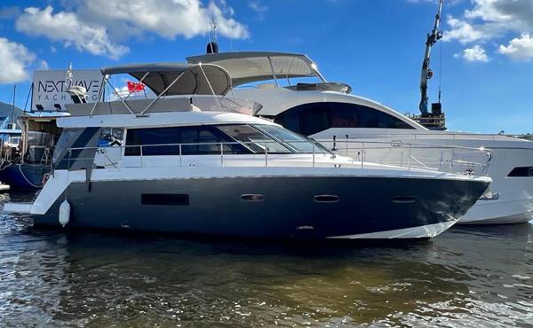 2012 Sealine F42