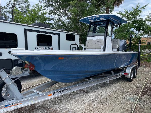 2022 Sportsman Masters 247OE Bay Boat