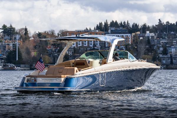 Chris-Craft Launch 35 GT Launch 35 GT Wake/Surf Edition