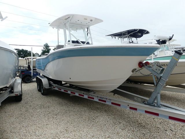 2023 Sea Fox 248 Commander