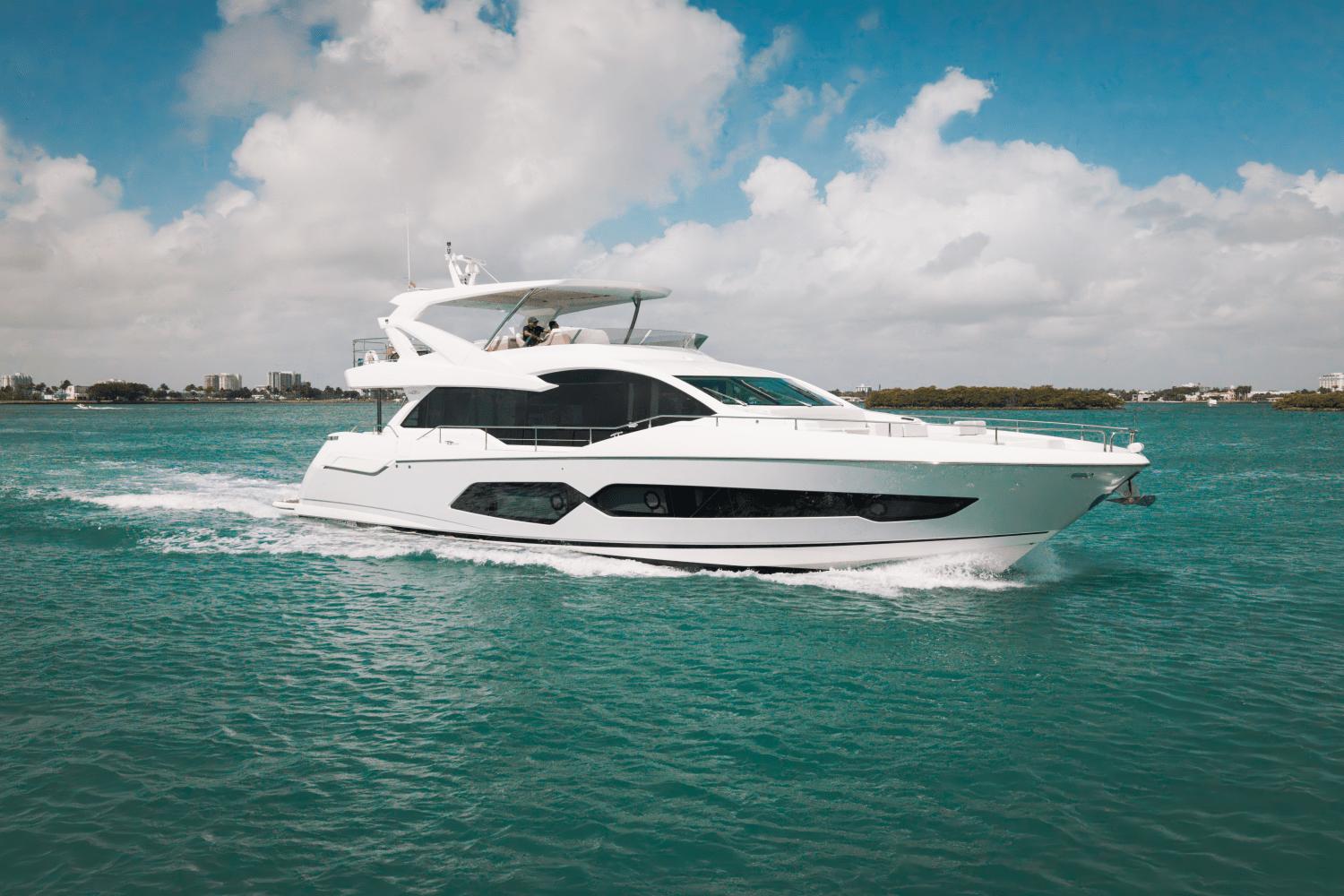 2019 Sunseeker 76 Yacht