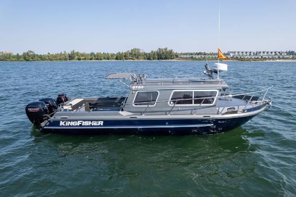 2022 KingFisher 2725 Weekender
