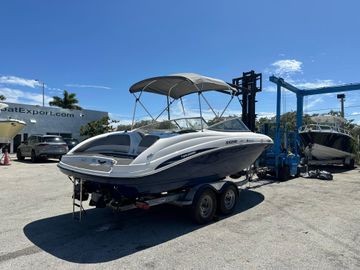 2011 Yamaha Boats SX210