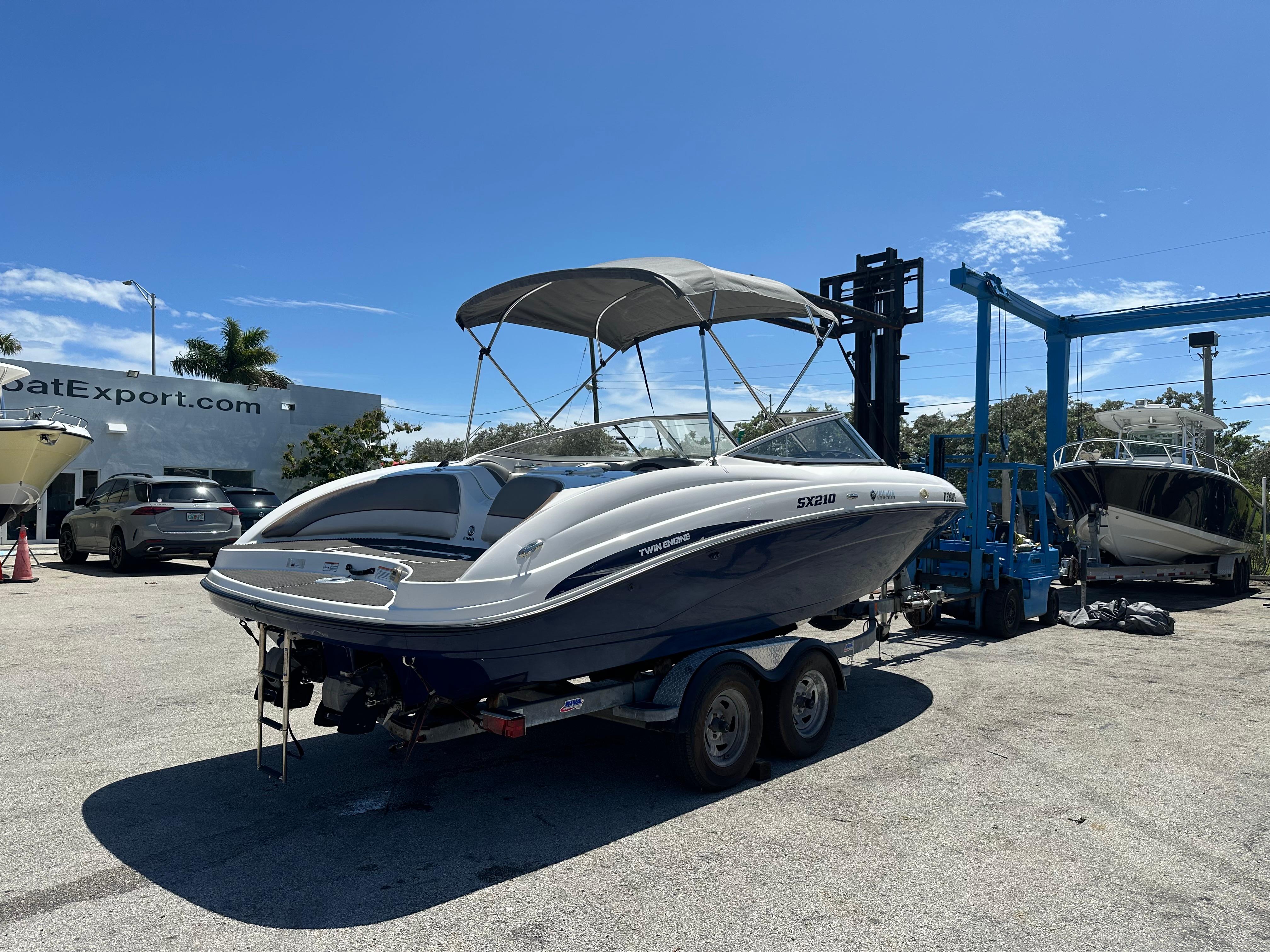 2011 Yamaha Boats SX210