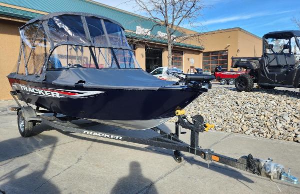 2025 Tracker Pro Guide V-16 WT
