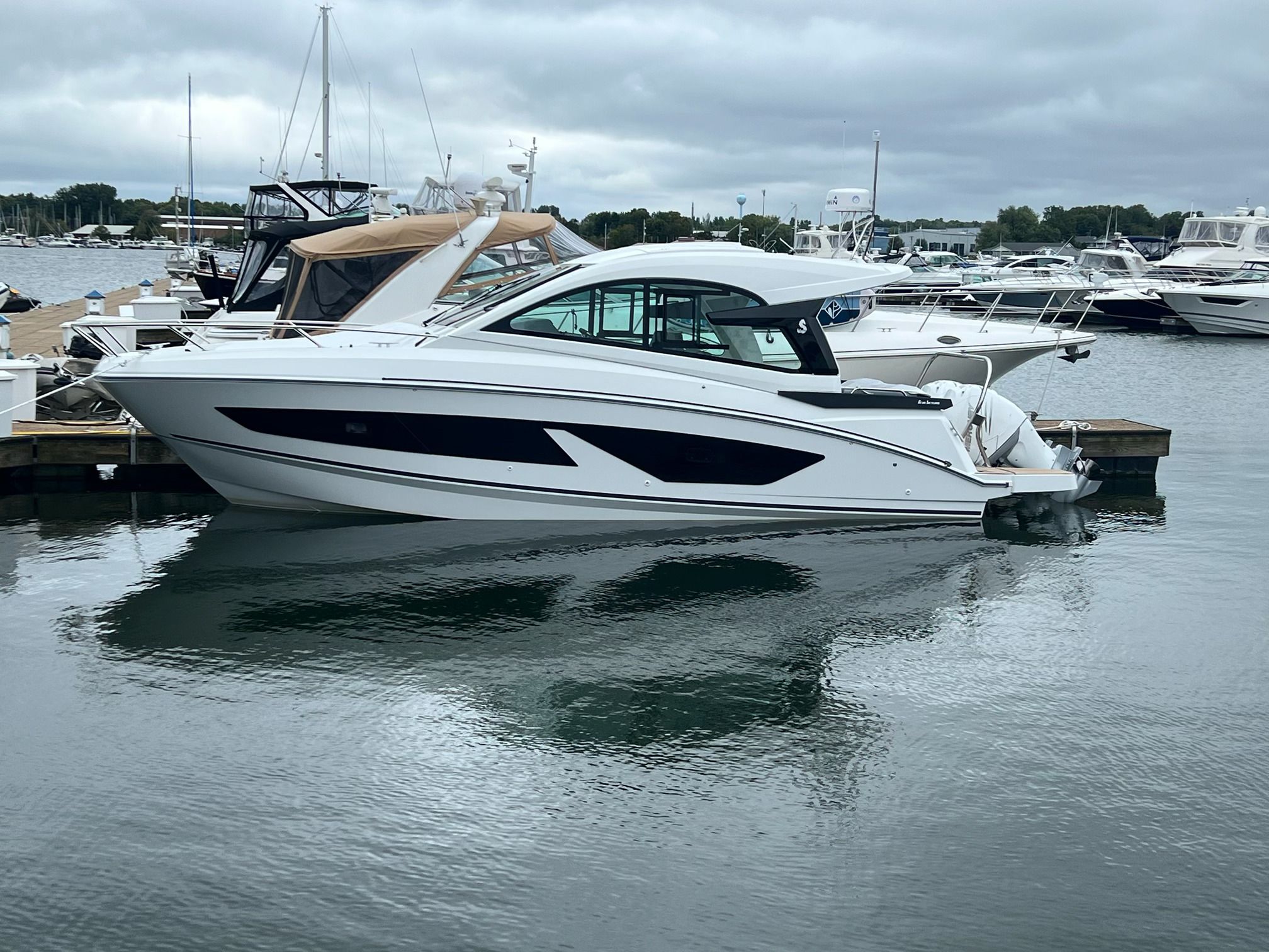 2023 Beneteau GT 32