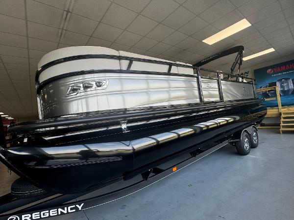 2024 Regency 250 DL3