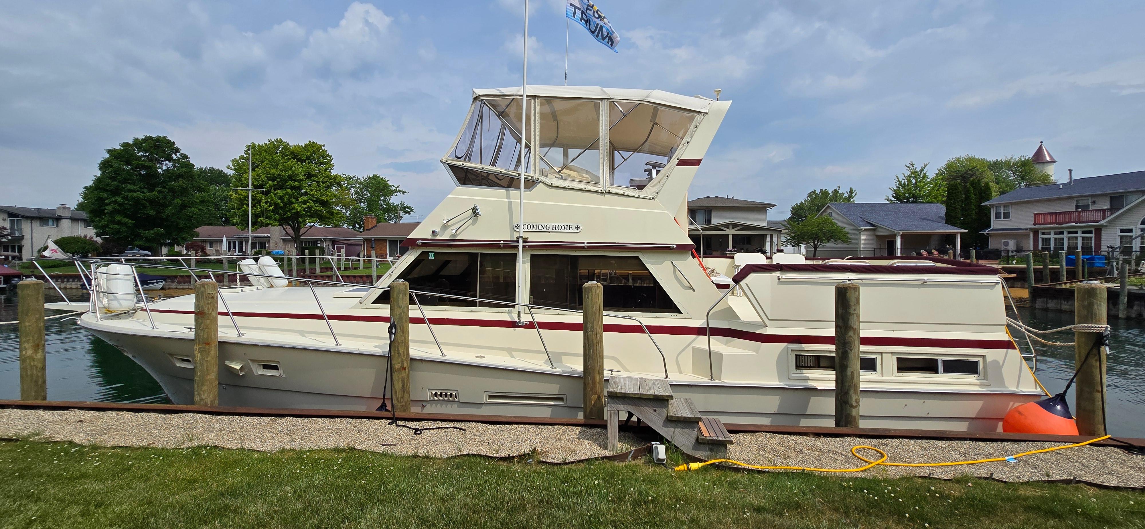 1982 Viking 44 Motor Yacht