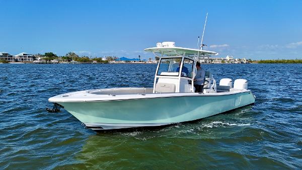 2020 Sportsman Open 282 Center Console