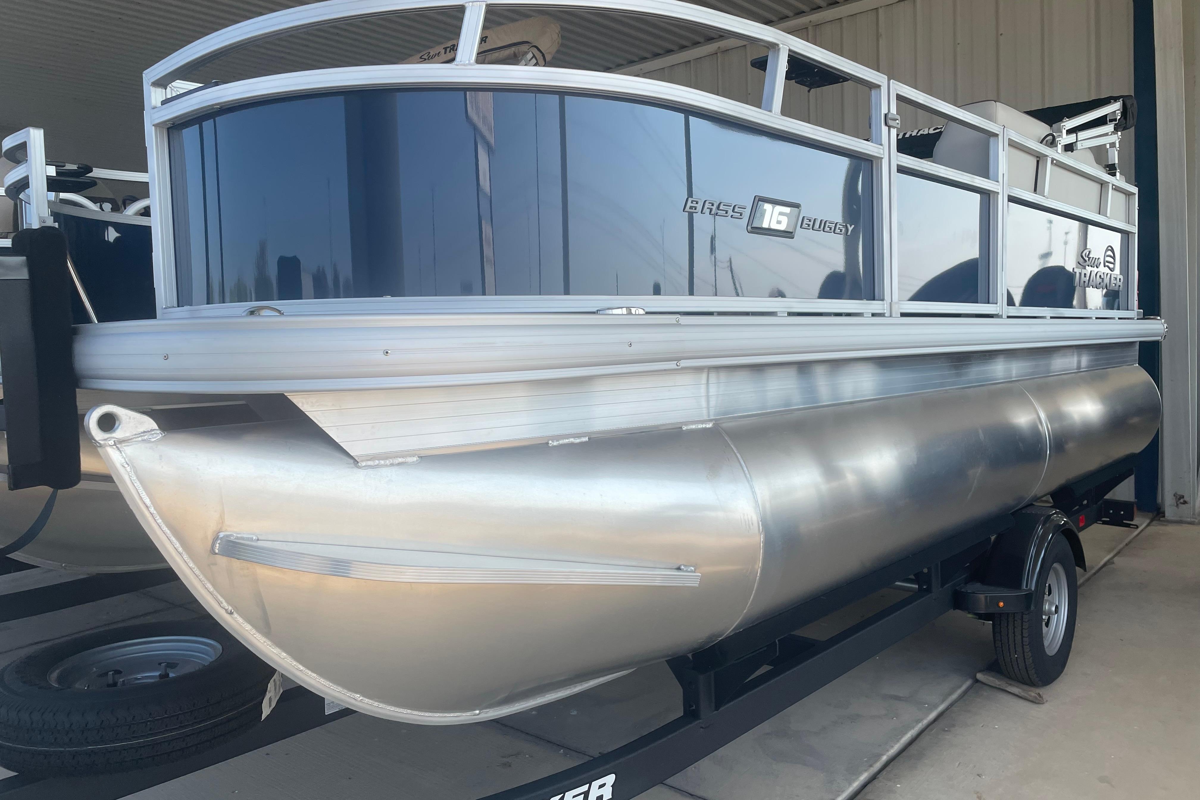 2026 Sun Tracker Bass Buggy 16 XL Select