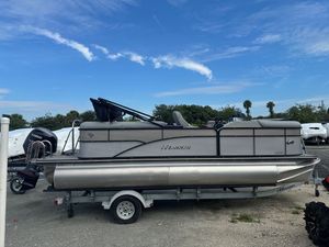 Manitou 21 Oasis RF VP II