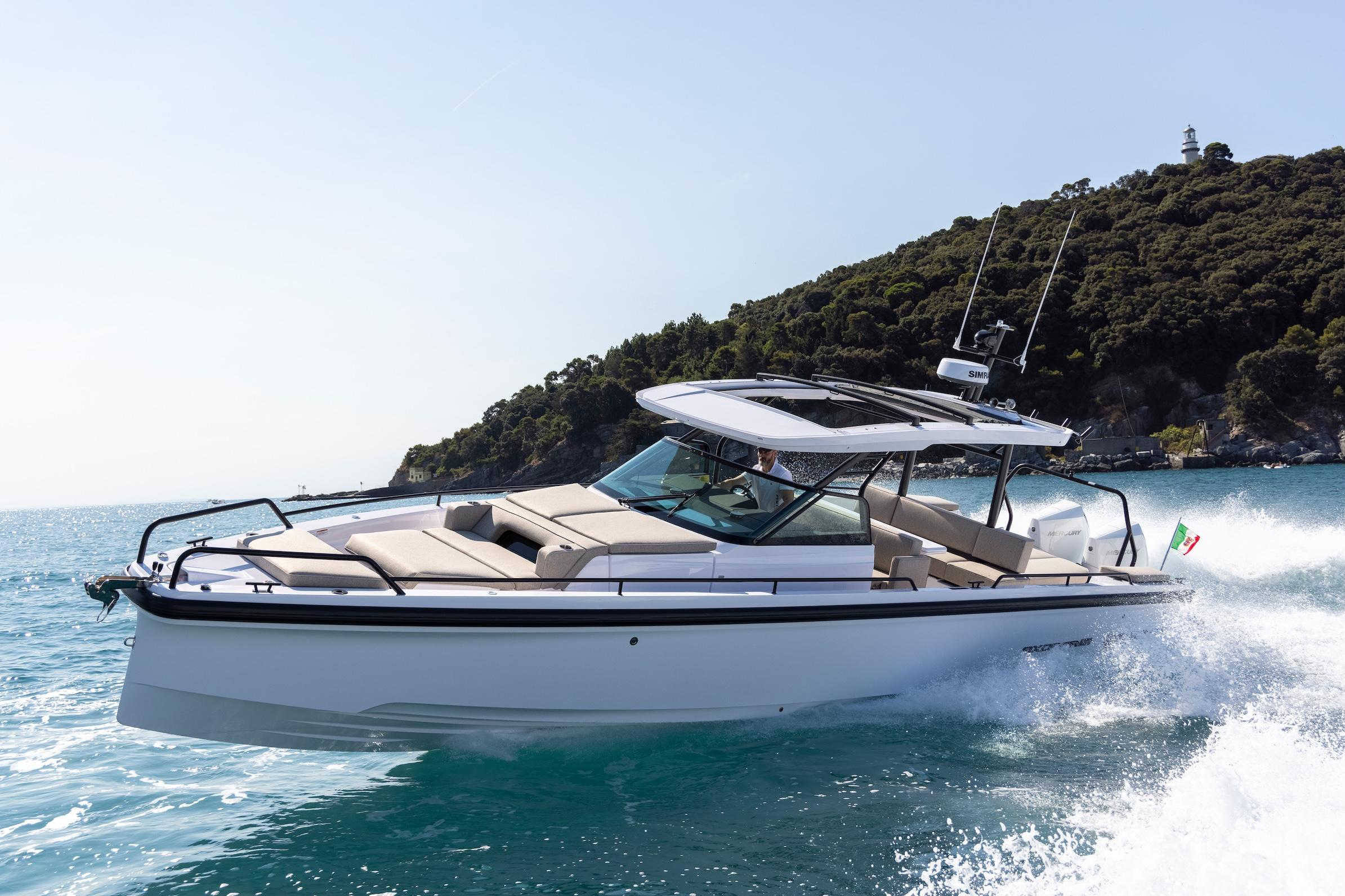2020 Axopar 37 Sun Top