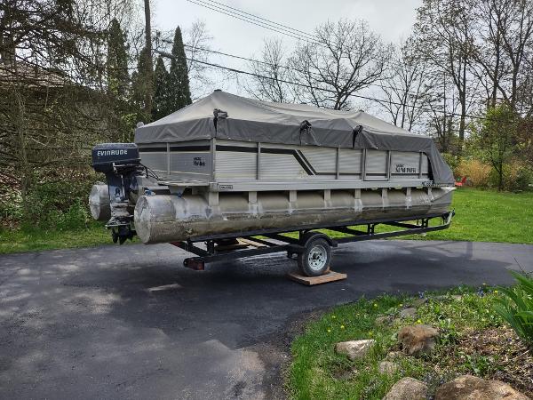 1990 Harris FloteBote Pontoon