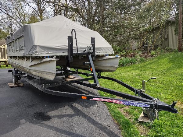 1990 Harris FloteBote Pontoon