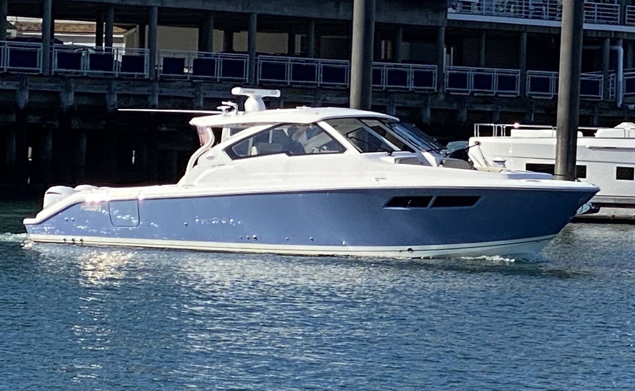Pursuit DC 365 2019 PURSUIT 365 DC - Image 1