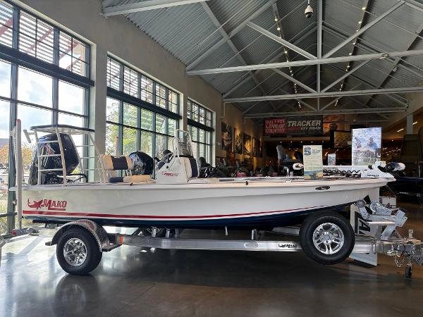 2025 Mako 18 Pro Skiff Patriot Edition