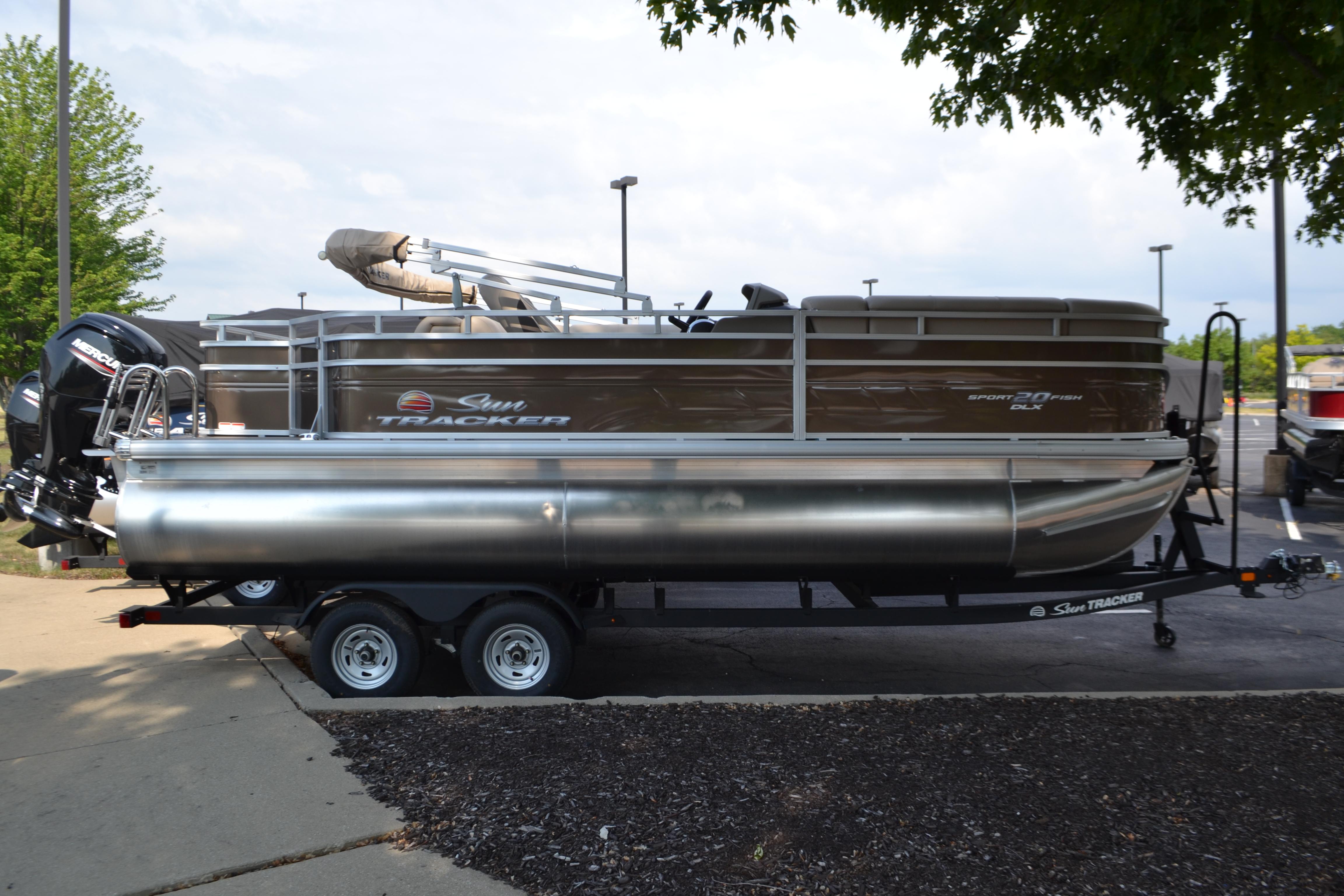 2025 Sun Tracker SportFish 20 DLX