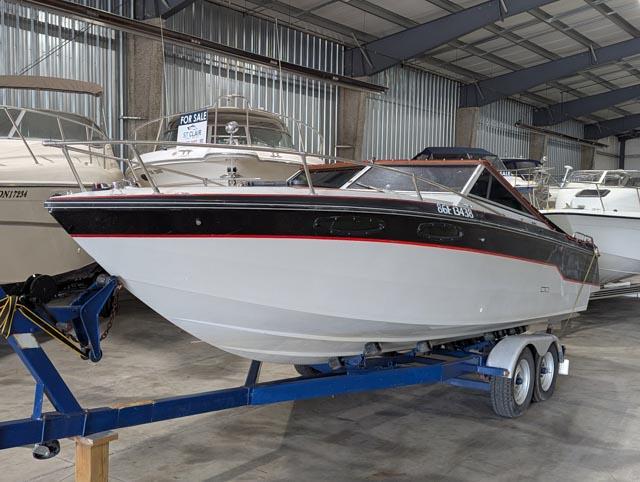 1985 Chris-Craft 230 Scorpion