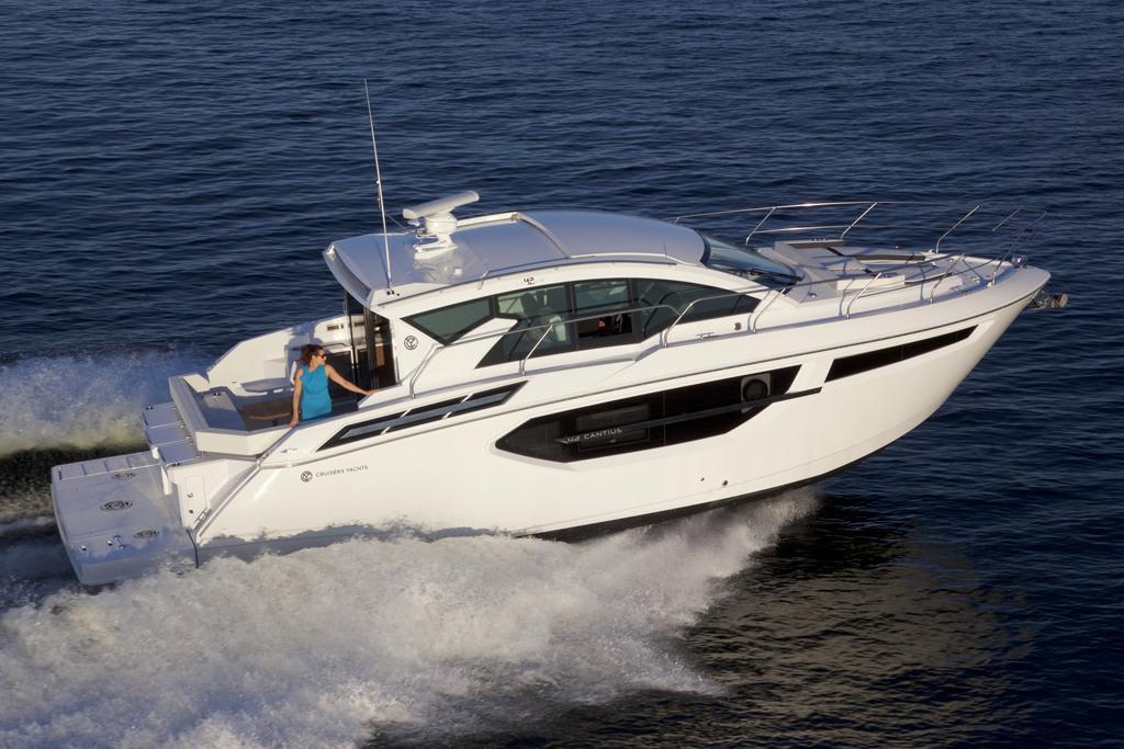 Cruisers Yachts 42 Cantius 2023-Cruisers-Yachts-42-Cantius-MarineMax