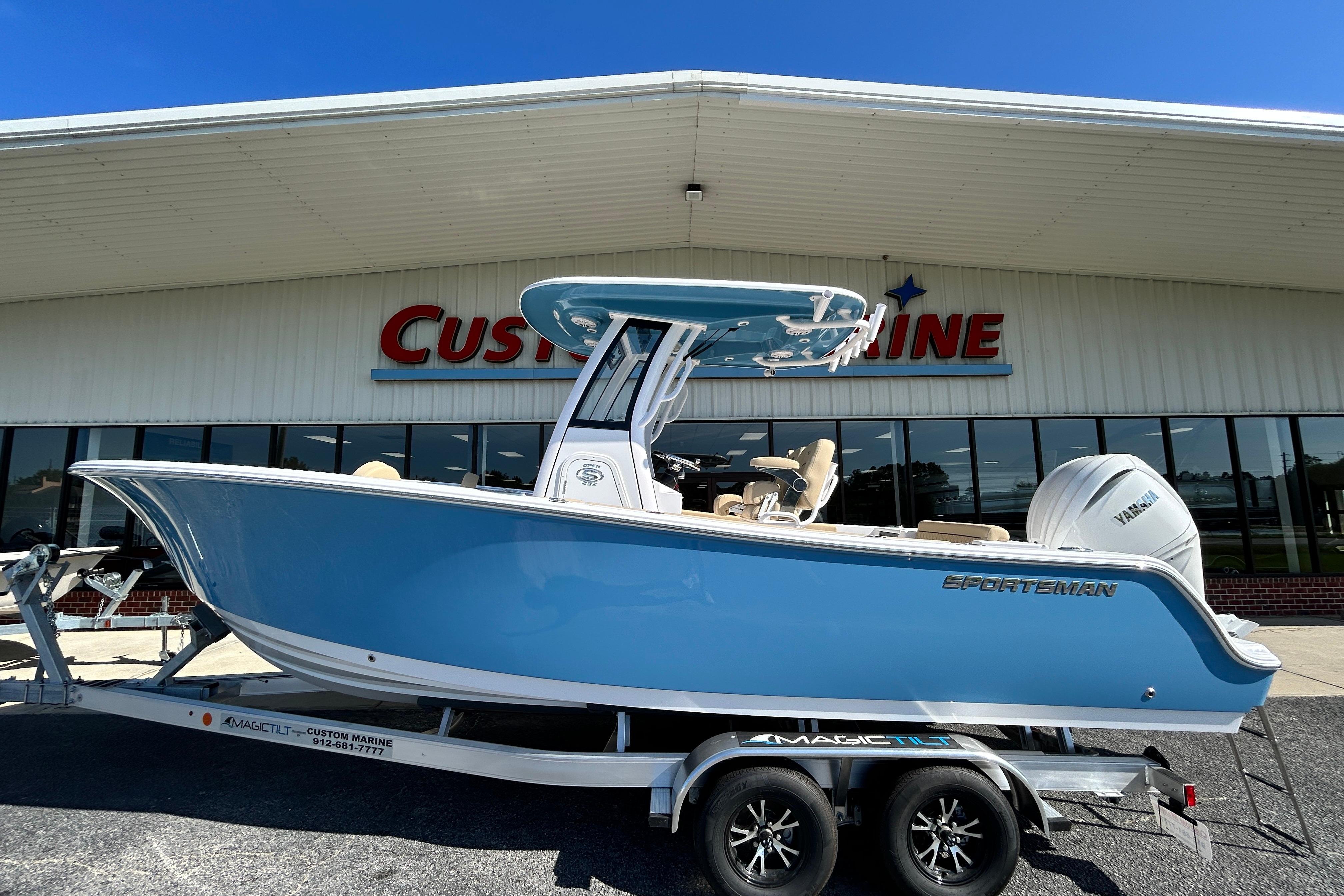 2026 Sportsman Open 232 Center Console