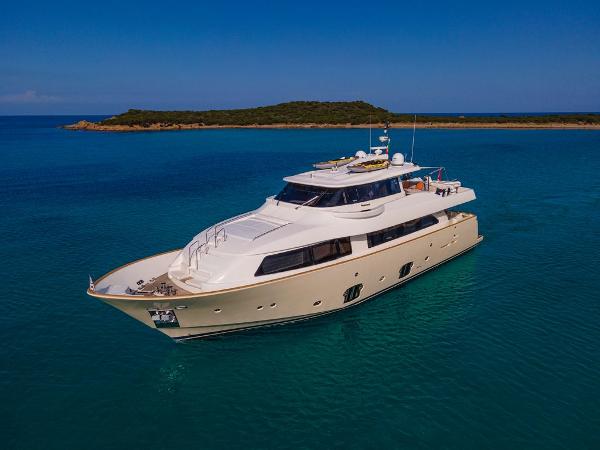 Ferretti Yachts Custom Line