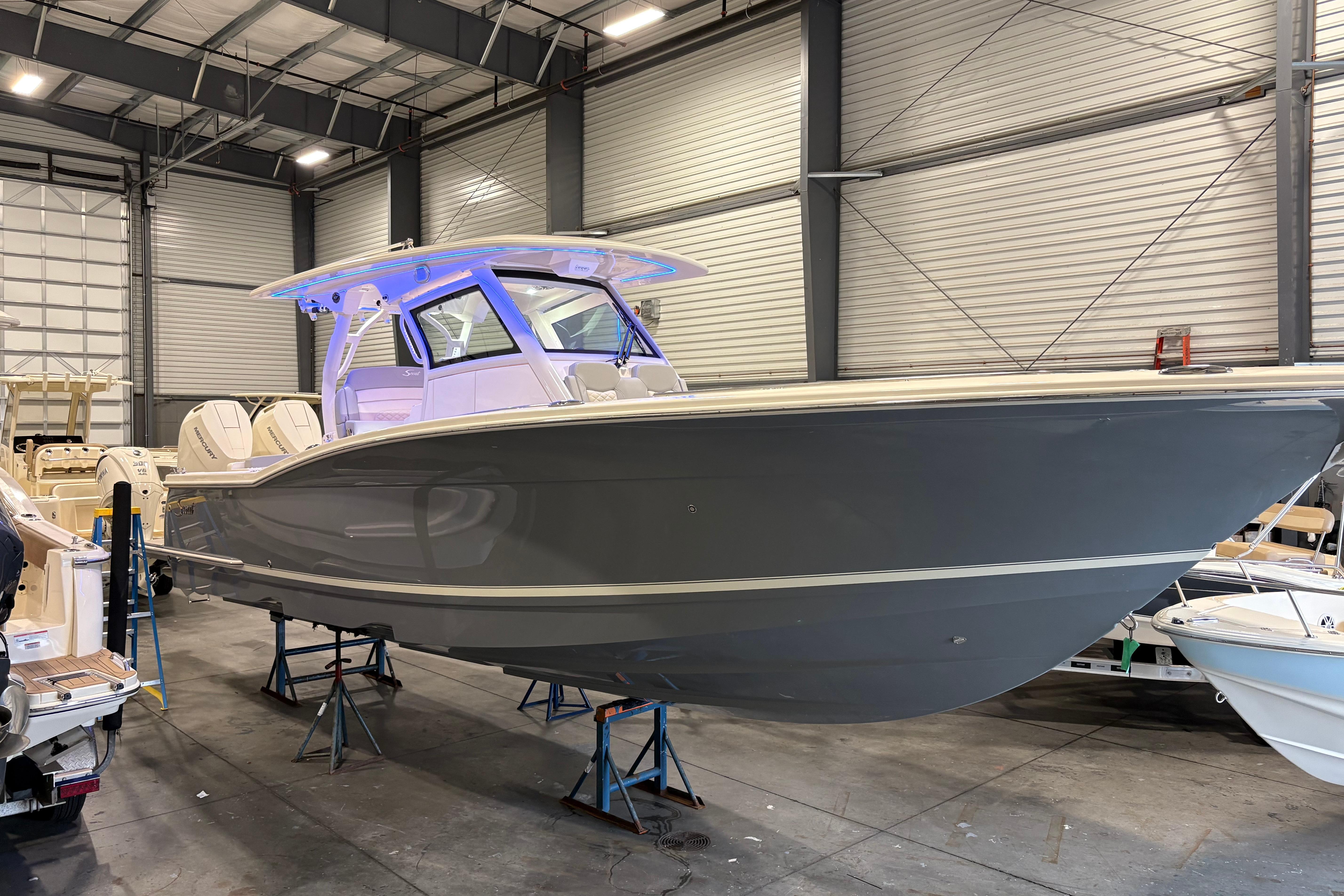 2026 Scout 330 LXF