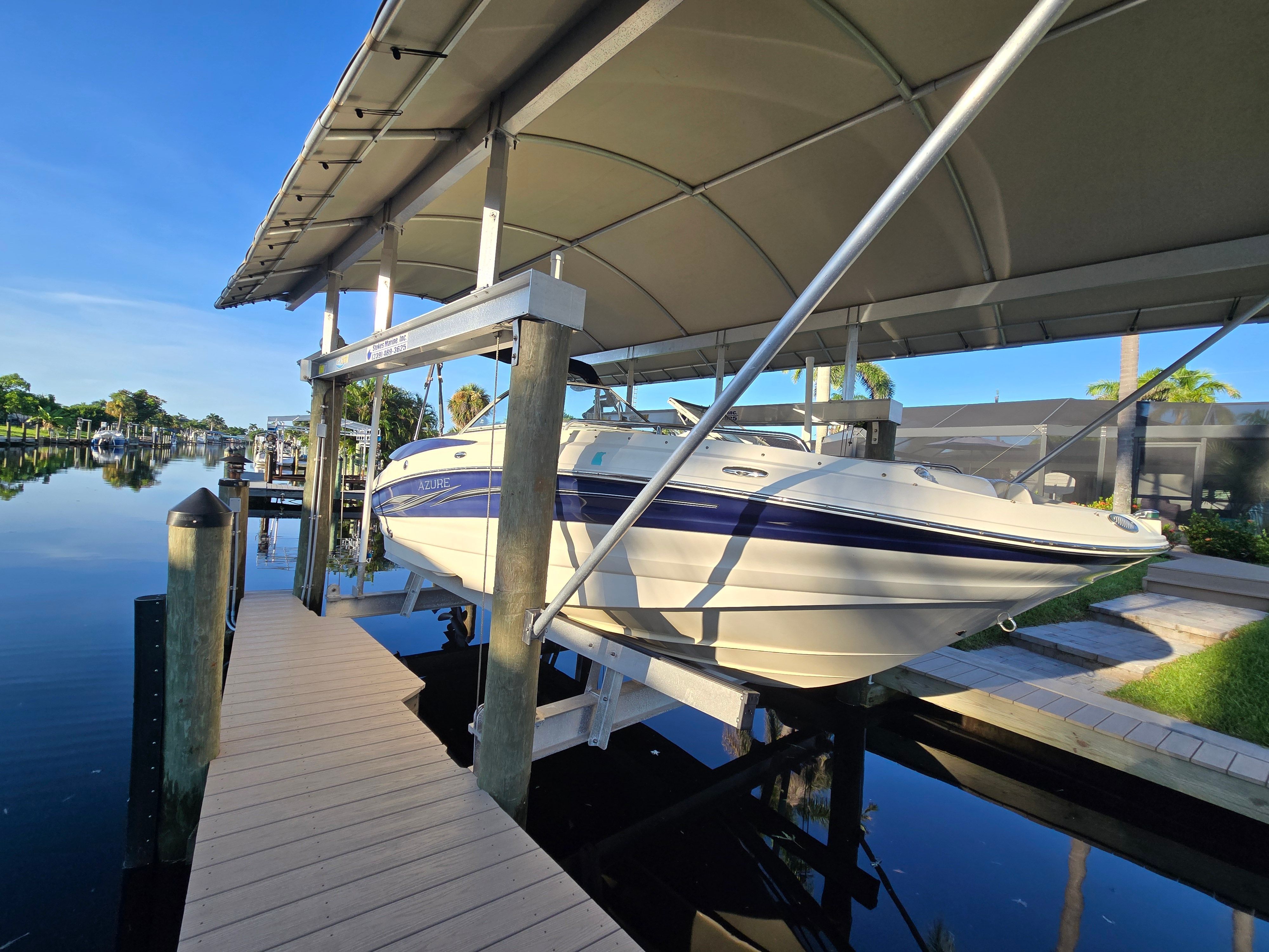 2006 Azure AZ220