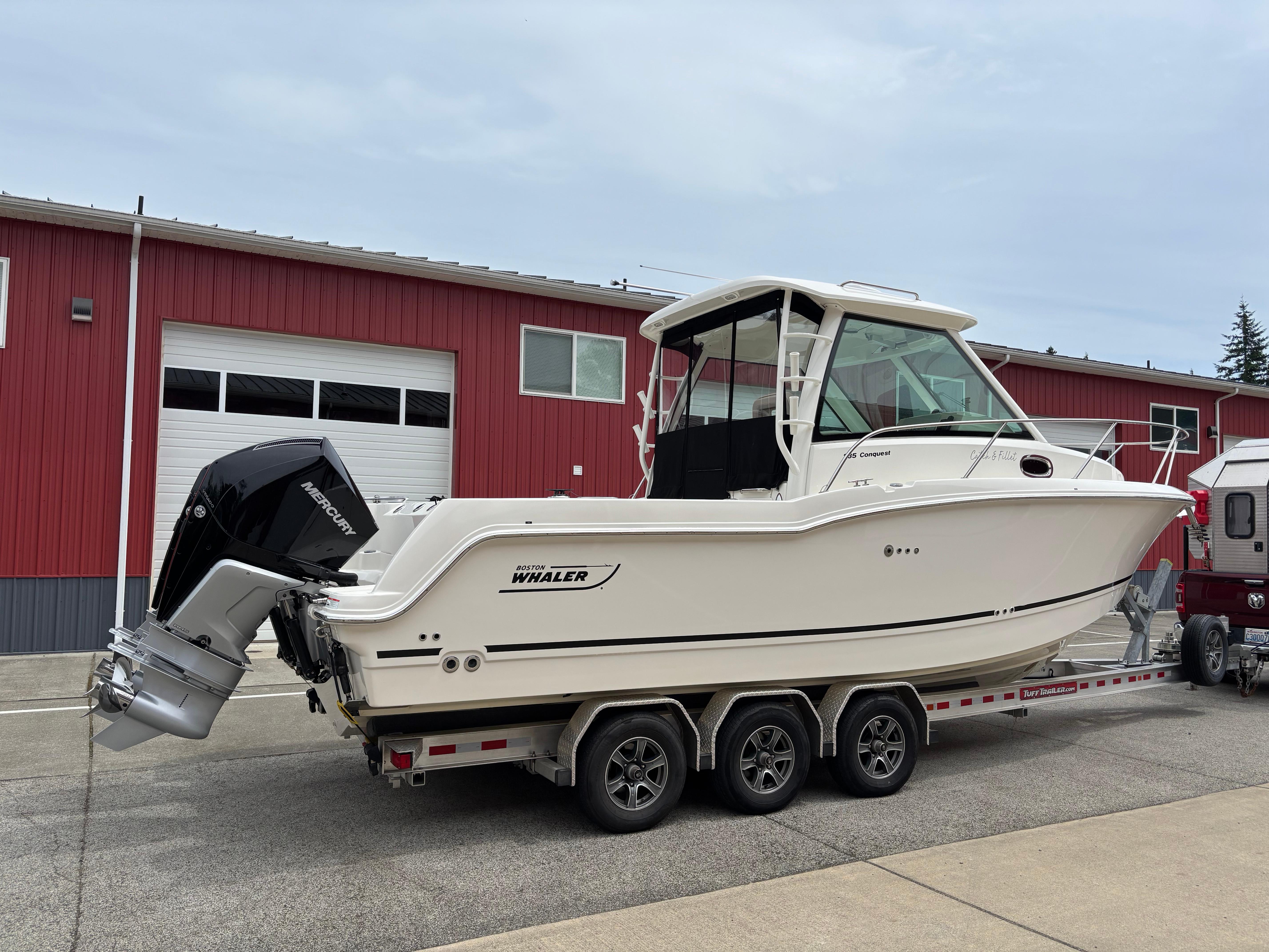 2020 Boston Whaler 285 Conquest
