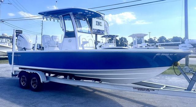 Sportsman Masters 247OE Bay Boat