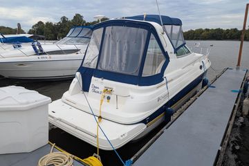 2004 Cruisers Yachts 280 CXi Express