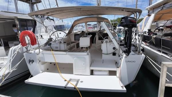2017 Dufour 412