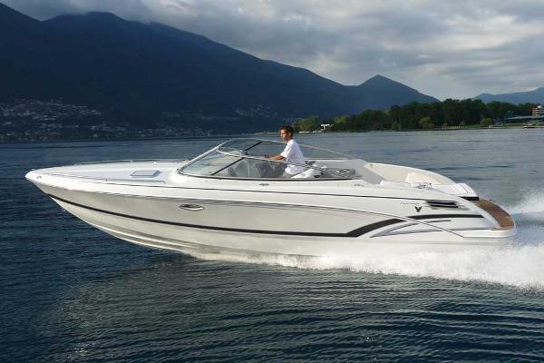 Formula 270 Sun Sport Boat