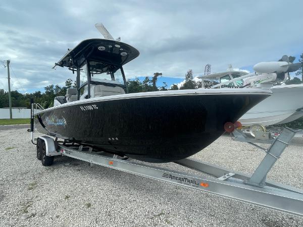 2022 Sportsman Masters 267OE Bay Boat