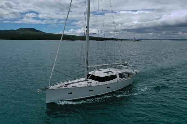 2011 Moody DS 45