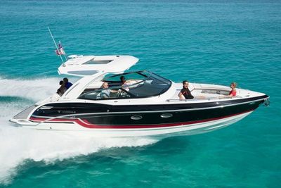 Formula 330 Crossover Bowrider Boat