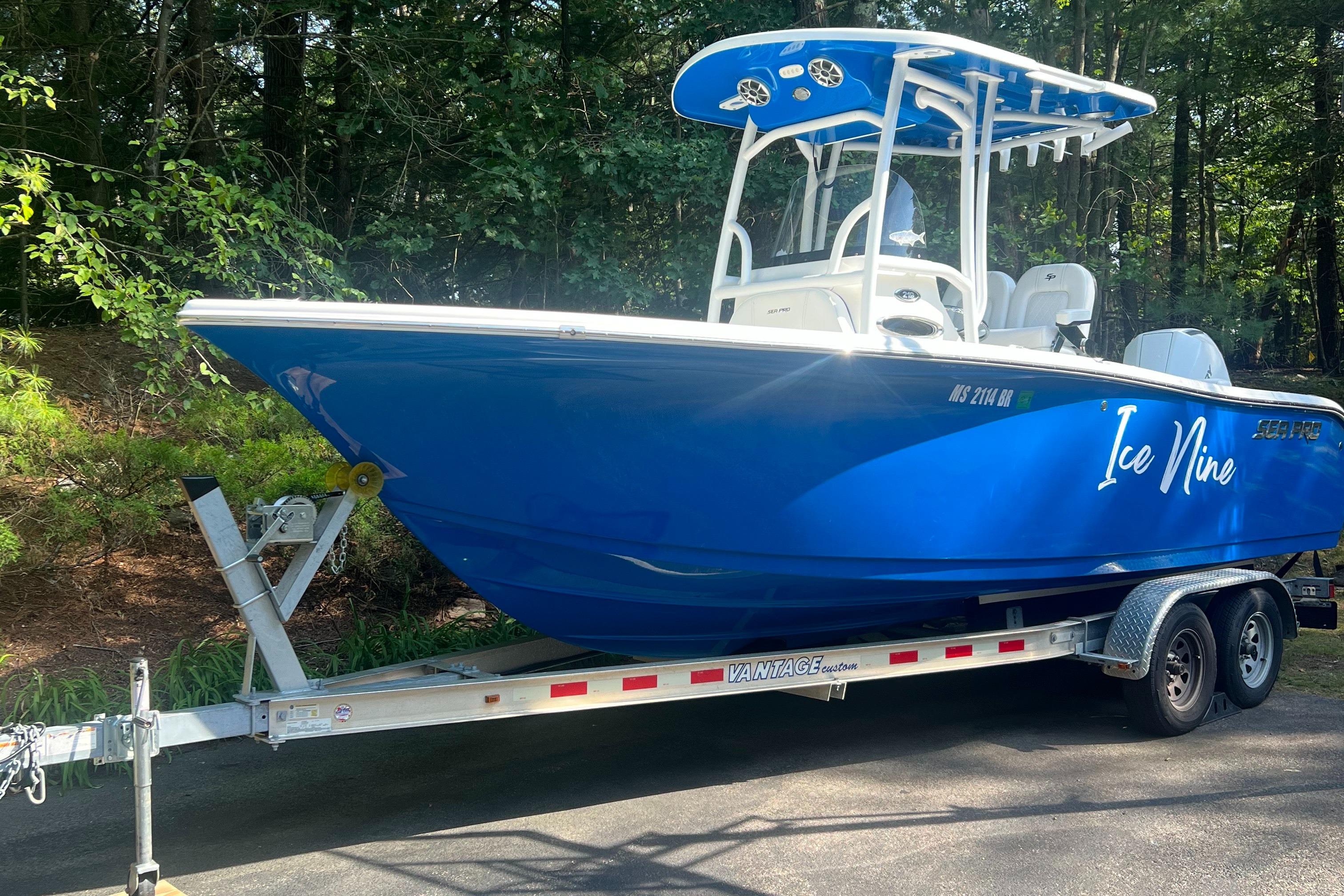 2021 Sea Pro 219 Center Console
