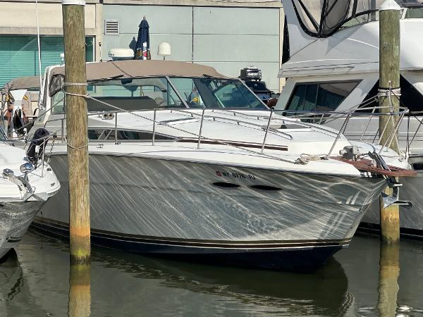 1986 Sea Ray 390 Express Cruiser
