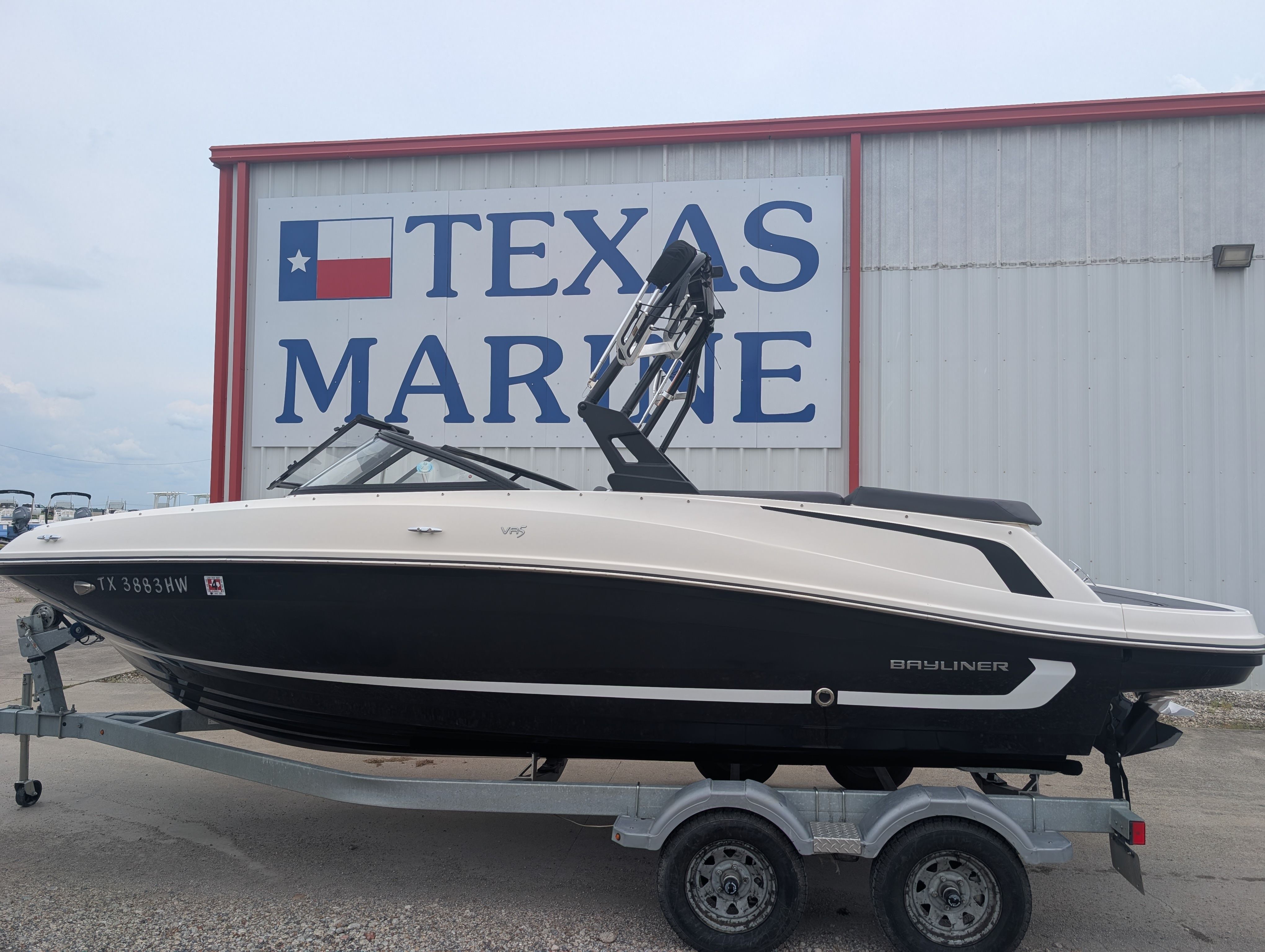 2020 Bayliner VR5
