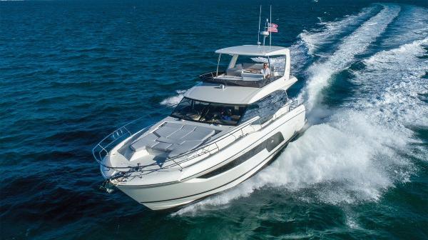 2022 Prestige 590
