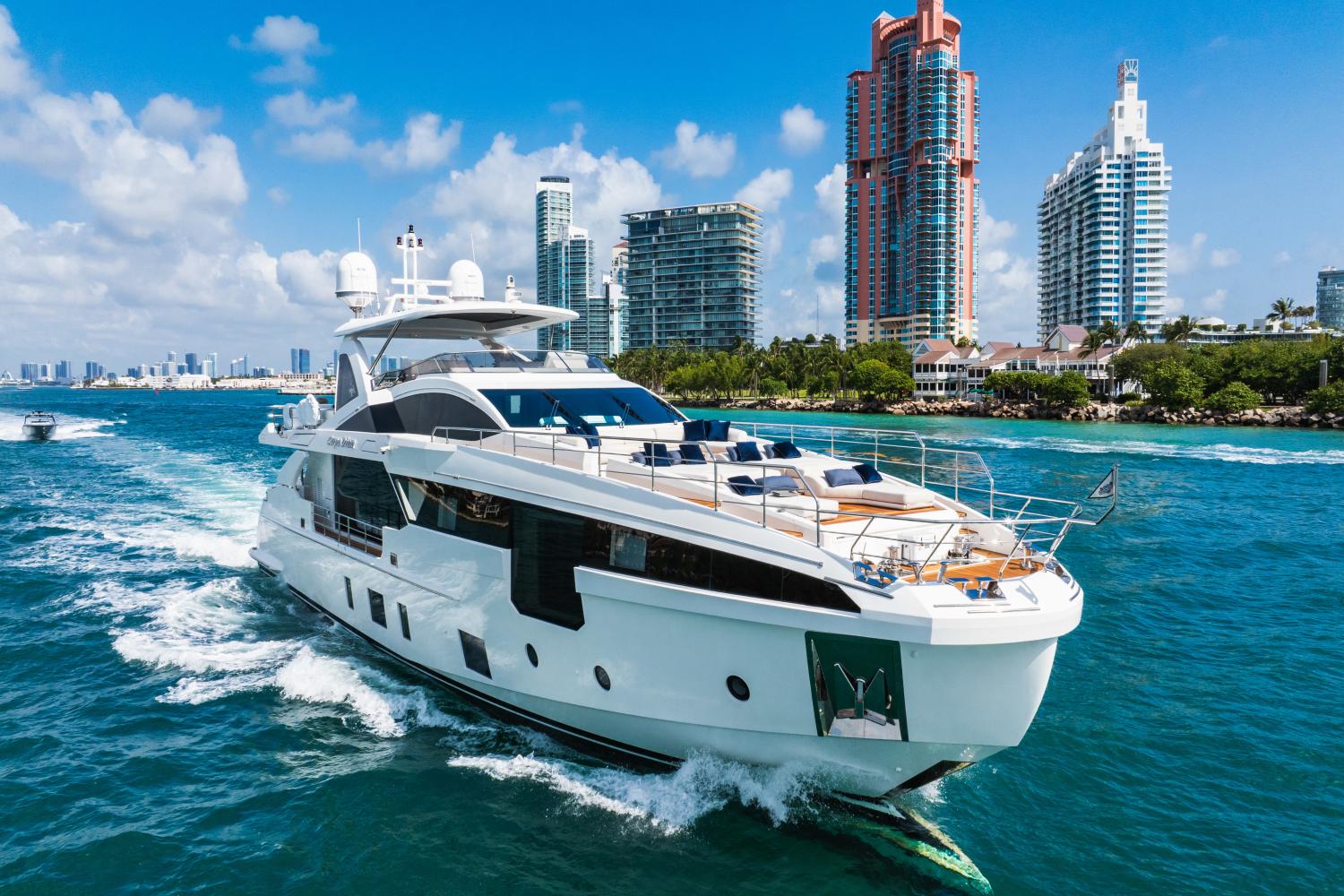 2023 Azimut 32 metri