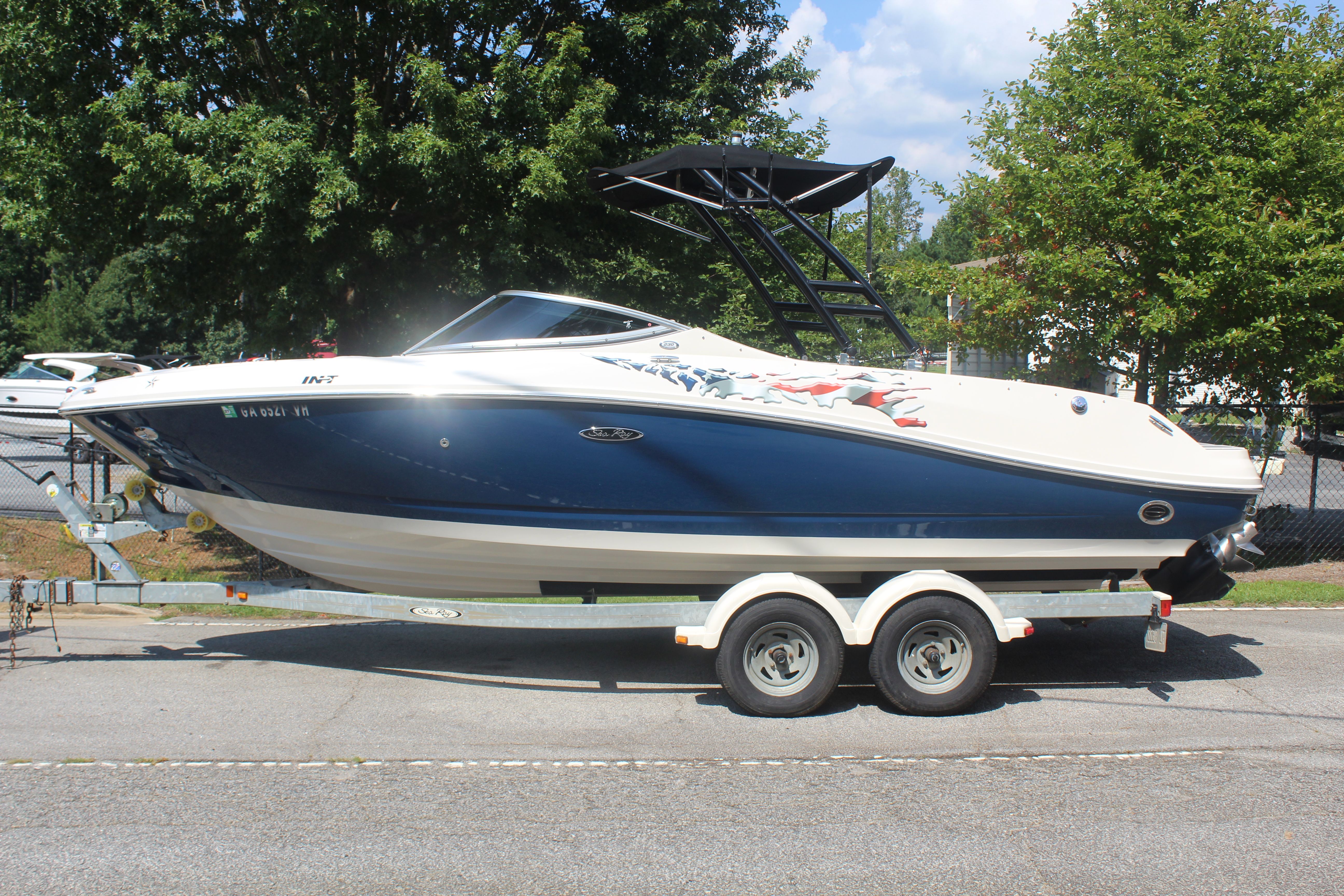 Sea Ray 230 Select