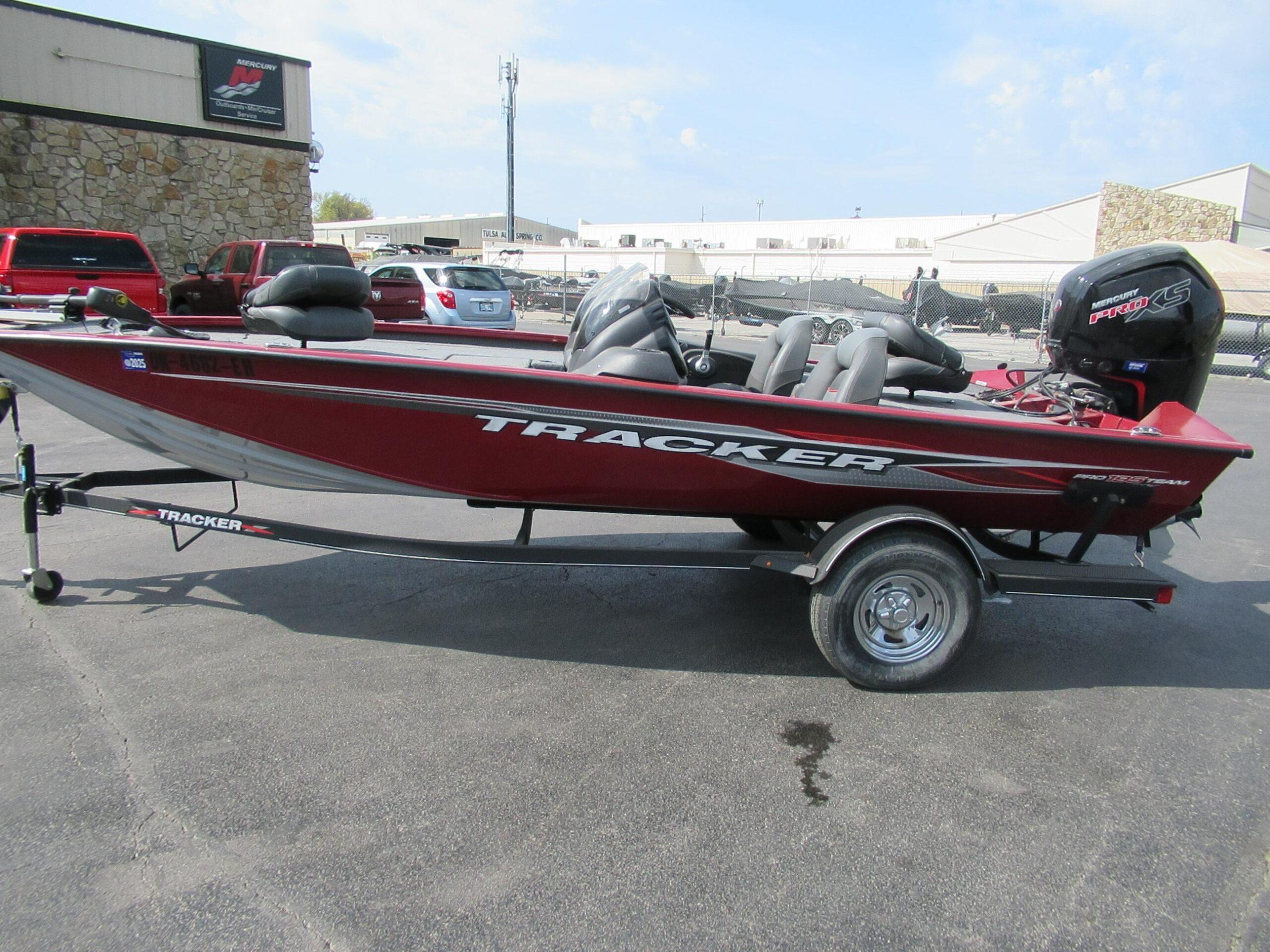 2021 Tracker Pro Team 195 TXW