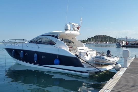 2007 Sunseeker Portofino 47