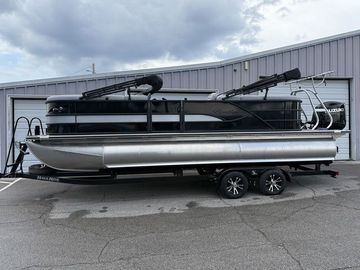 2026 Bentley Pontoons Legacy 223 Navigator