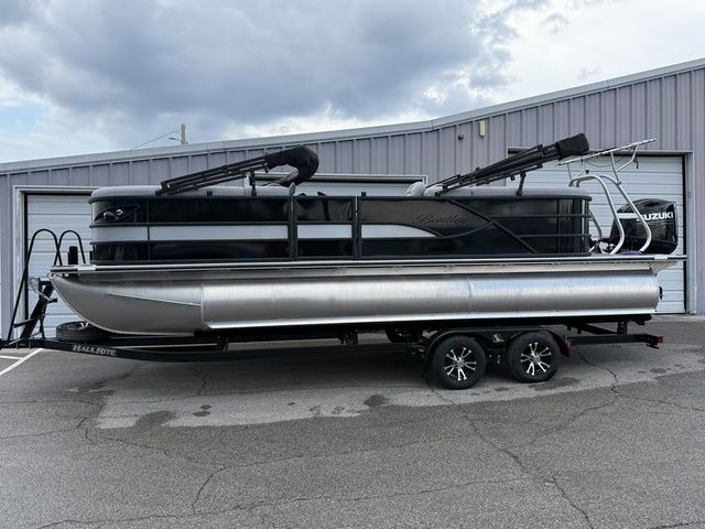 2026 Bentley Pontoons Legacy 223 Navigator
