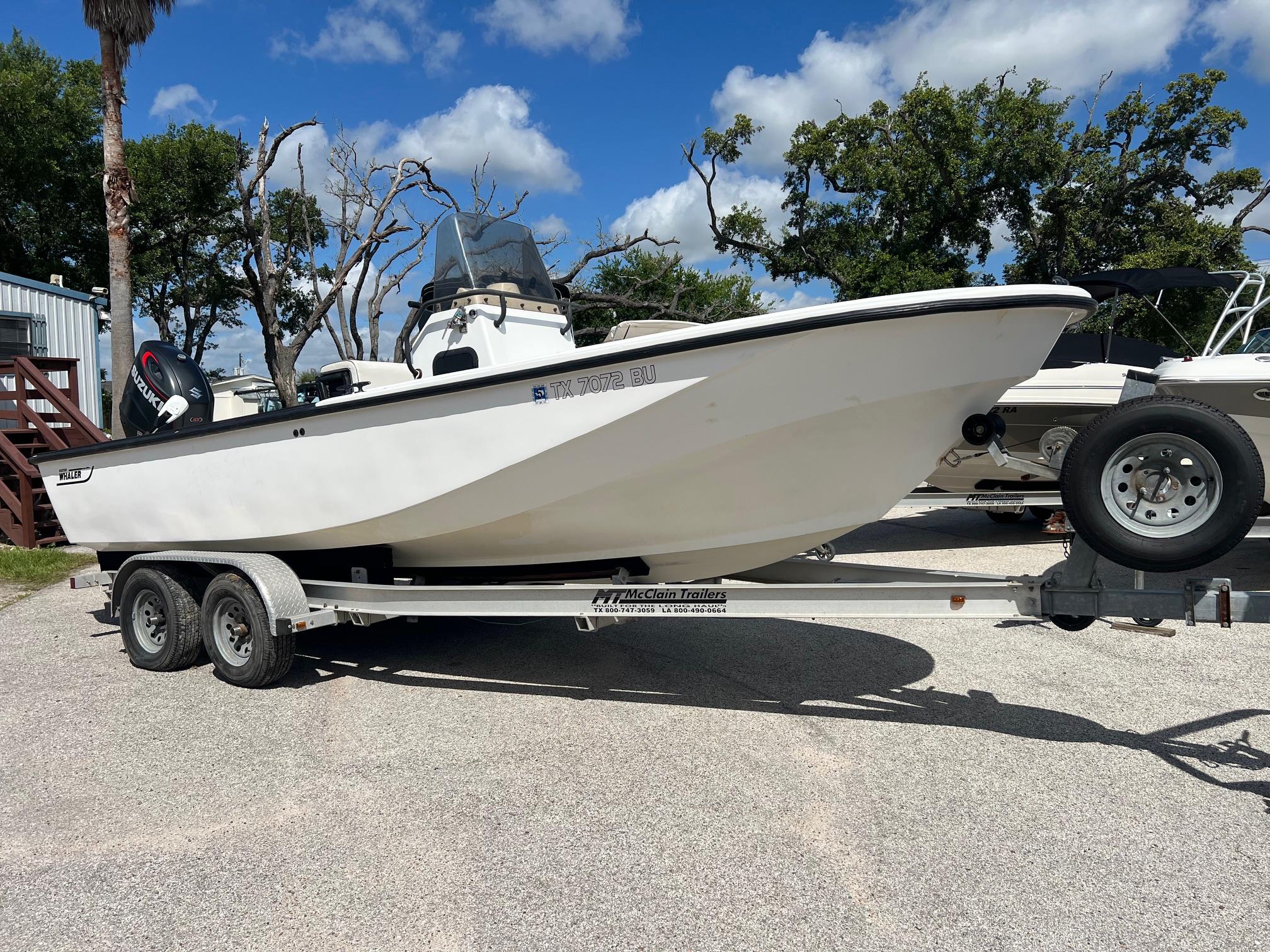 1989 Boston Whaler 23 Guardian