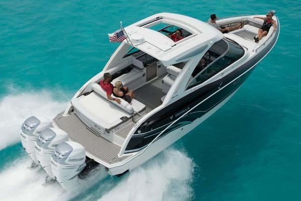 Formula 330 Crossover Bowrider OB Boat