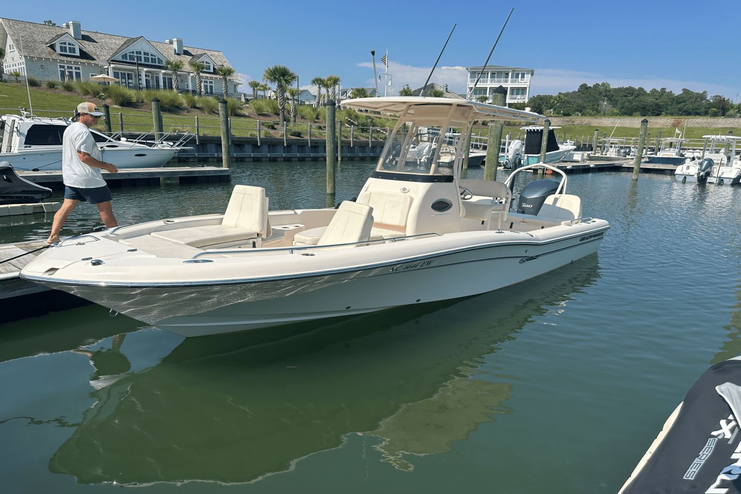 2016 Grady-White 251 Coastal Explorer