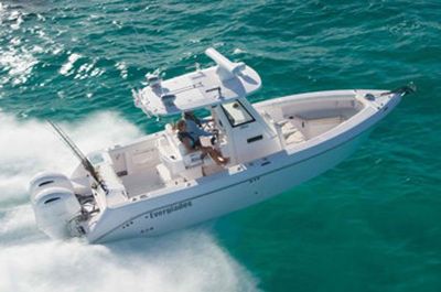 Everglades 255 Center Console Boat
