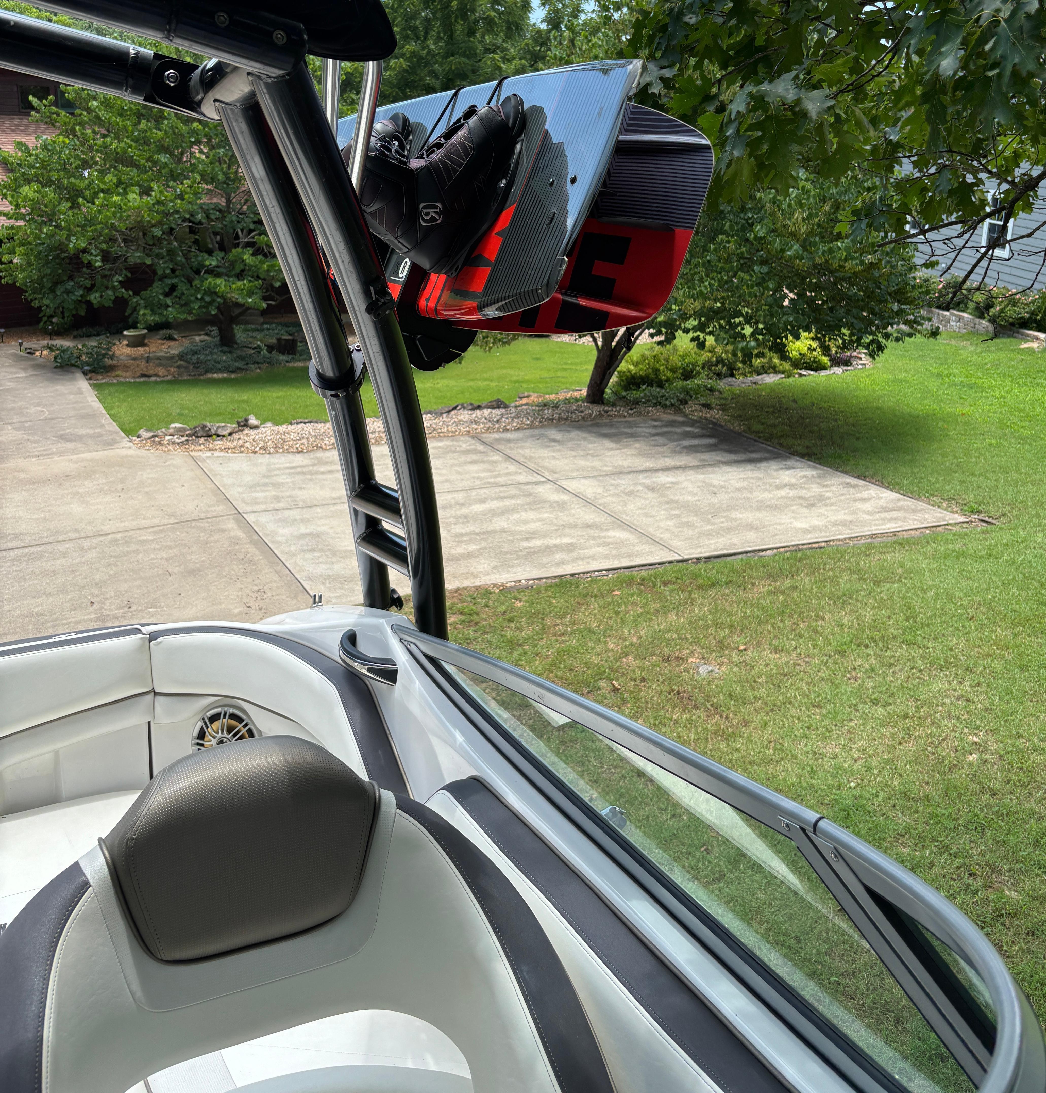 2016 Yamaha Boats 212SS
